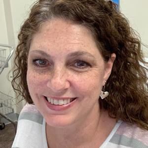 Meet your Posher, Debbie